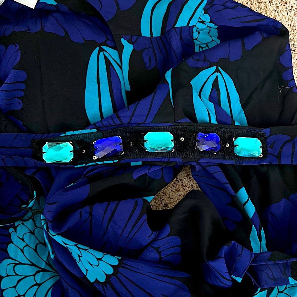 Trina Turk Beautiful Silk Wrap Front Tie Purple/Turquoise Blouse Top Size S 🔥🔥 - Picture 4 of 5